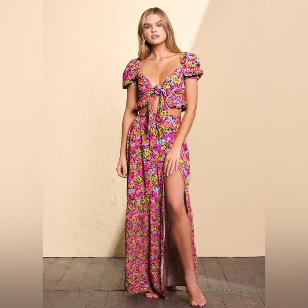 Maaji Monet Allie Beachwear Crop Top AND Autumn Long Skirt SET Multi-color) - Picture 3 of 11